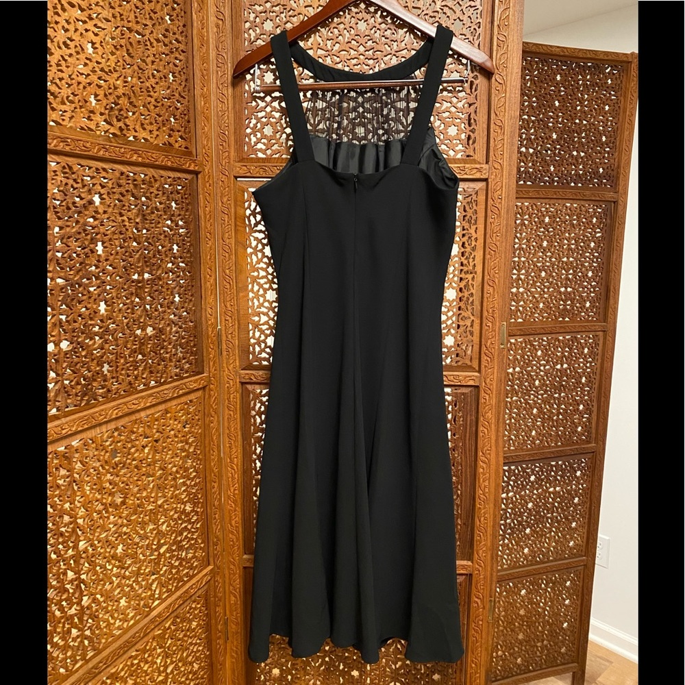 🚺 Evan Picone Black Halter Dress